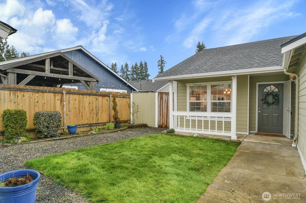Photo of 12109 26th Avenue W, Everett, WA 98204 (MLS # 2491819)