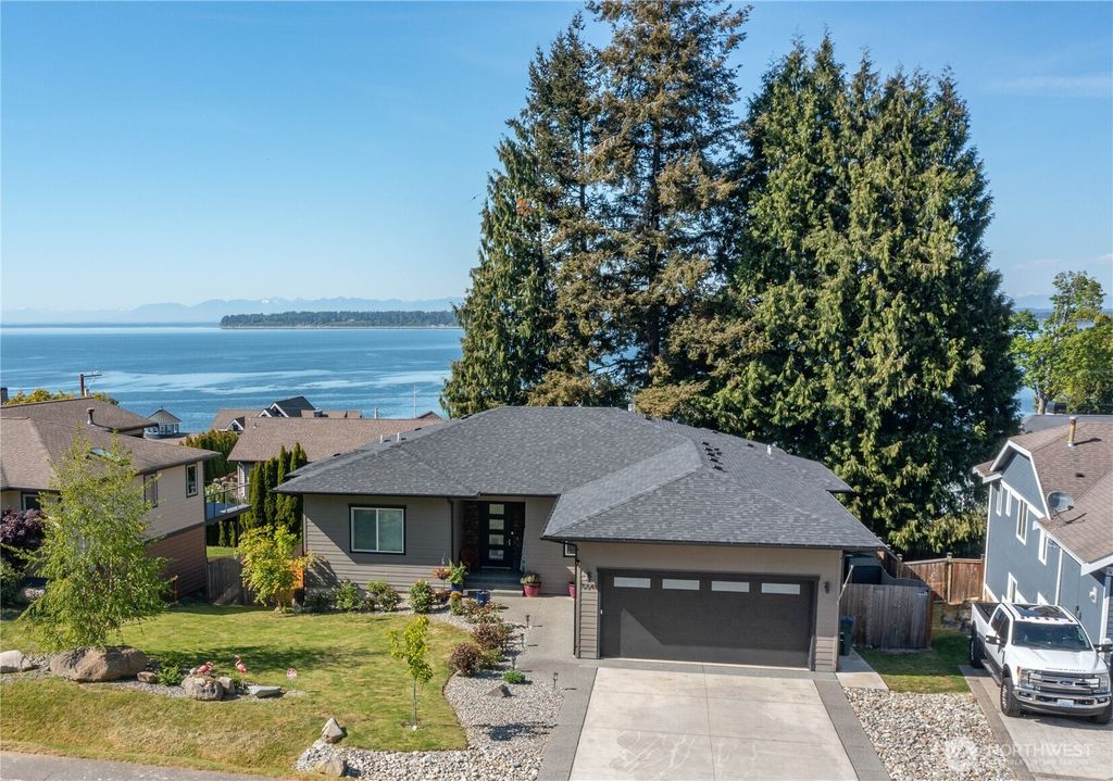 Photo of 5544 Whitehorn Way, Blaine, WA 98230 (MLS # 2518711)