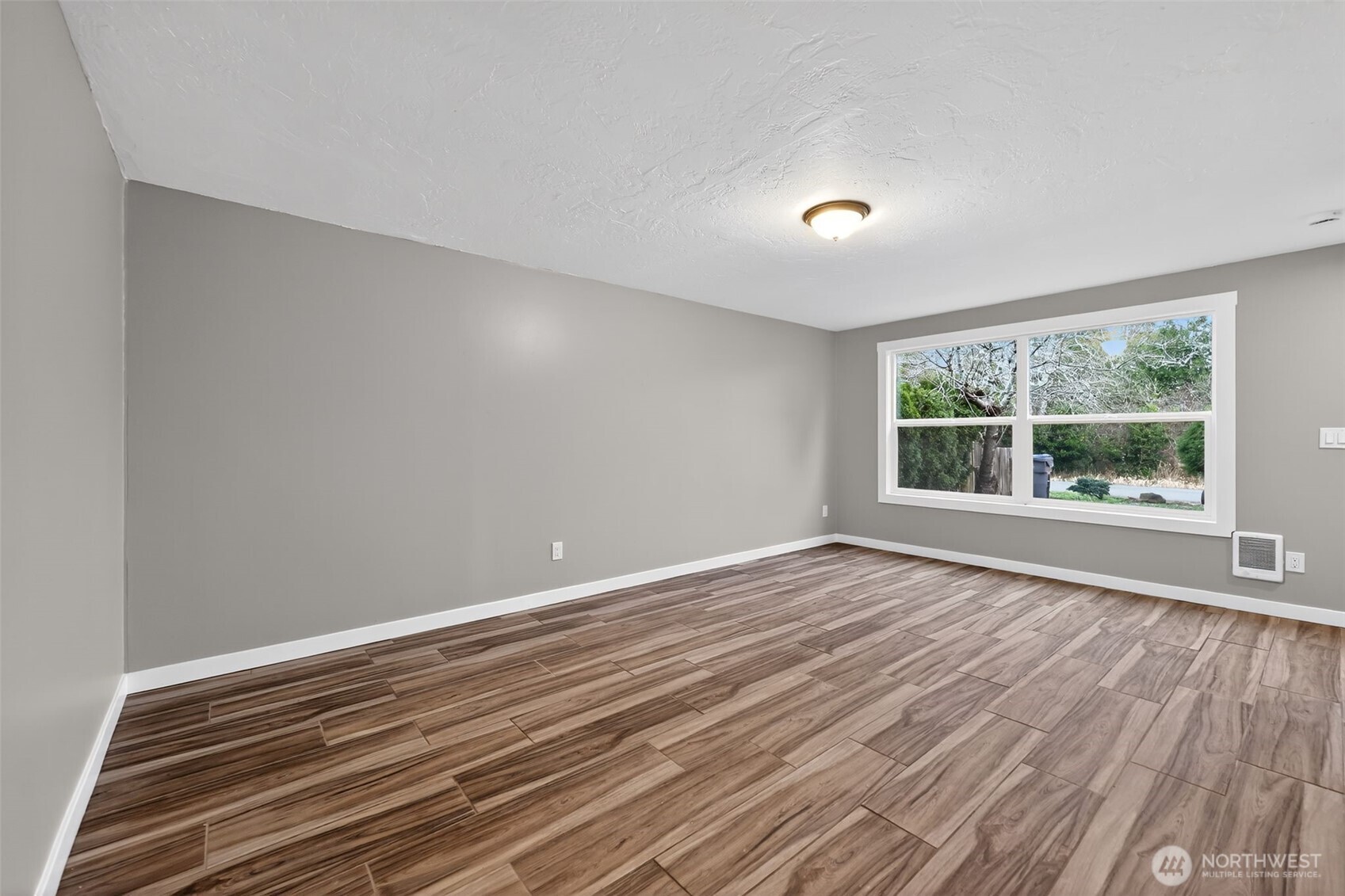 121 E Harriman Street