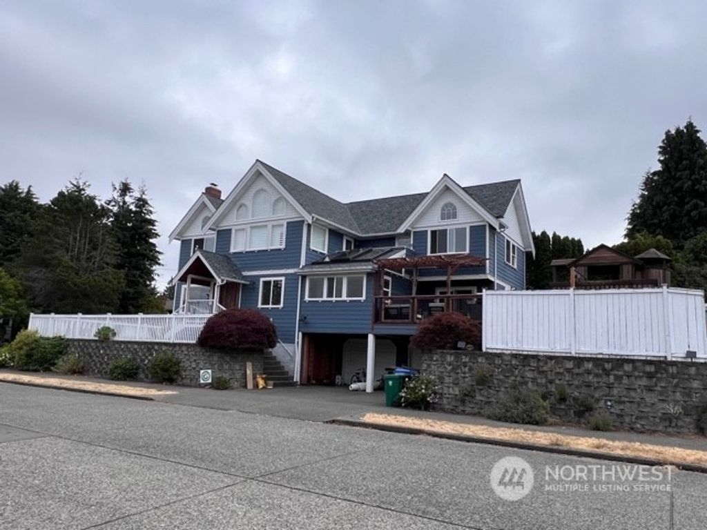 Photo of 7804 41st Avenue SW, Seattle, WA 98136 (MLS # 2271902)