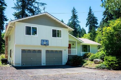 Photo of 13814 214th Street E, Graham, WA 98338 (MLS # 2571988)