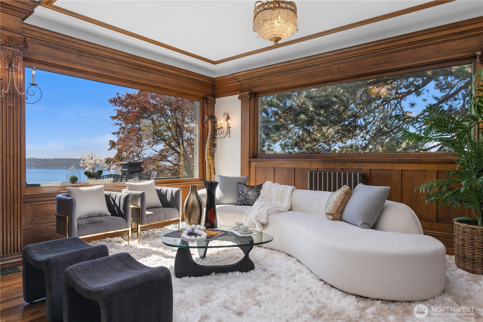 421 W Highland Drive
