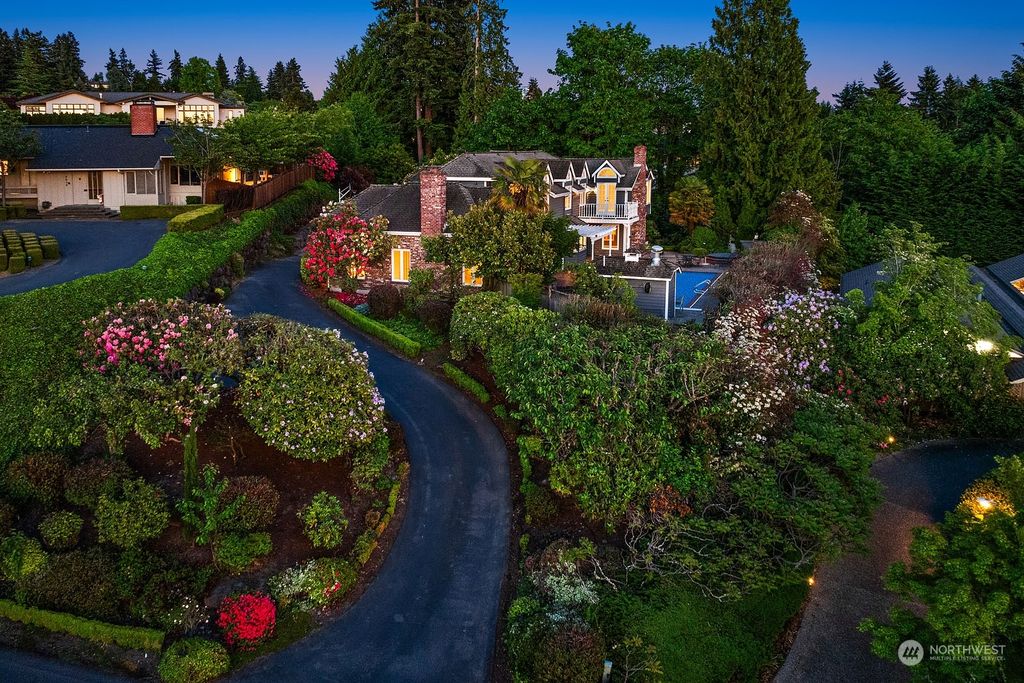 Photo of 8931 NE 14th Street, Clyde Hill, WA 98004 (MLS # 2239707)