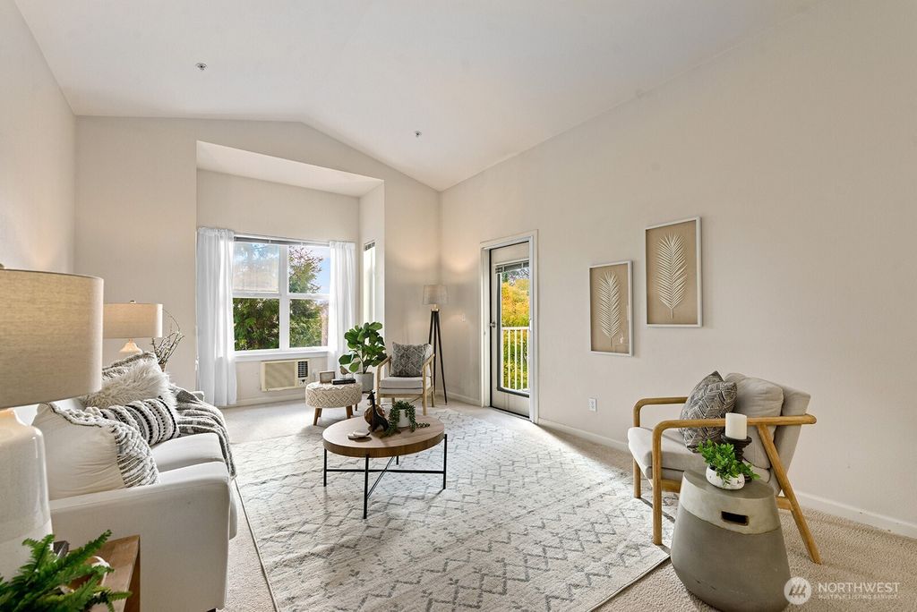 Photo of 1515 E Yesler Way #405, Seattle, WA 98122 (MLS # 2443174)