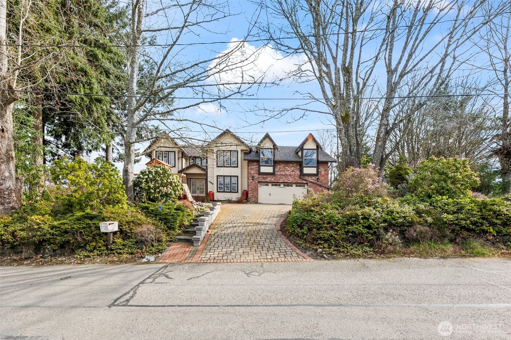 4909 N Orchard Street