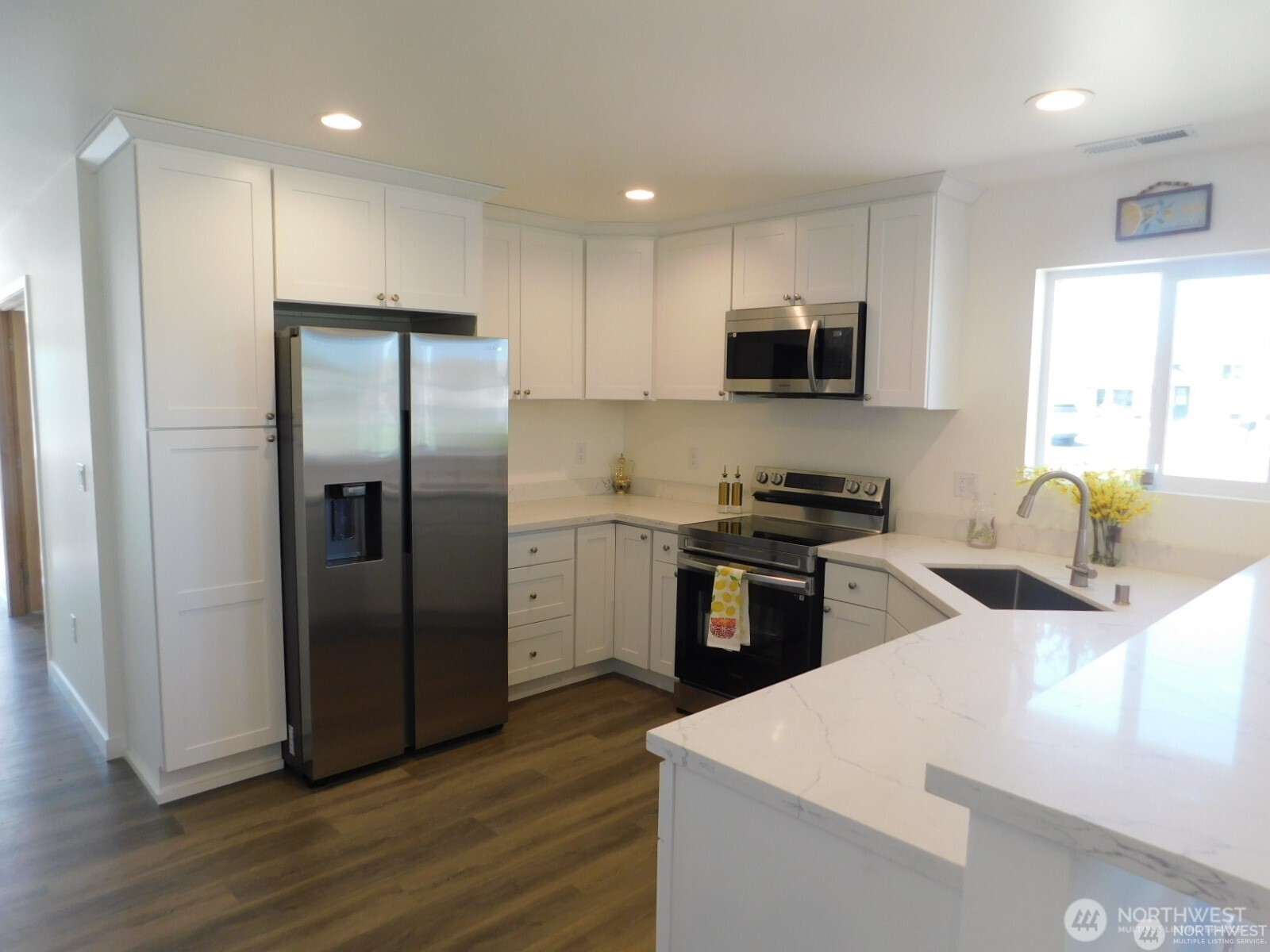 516 E Alder