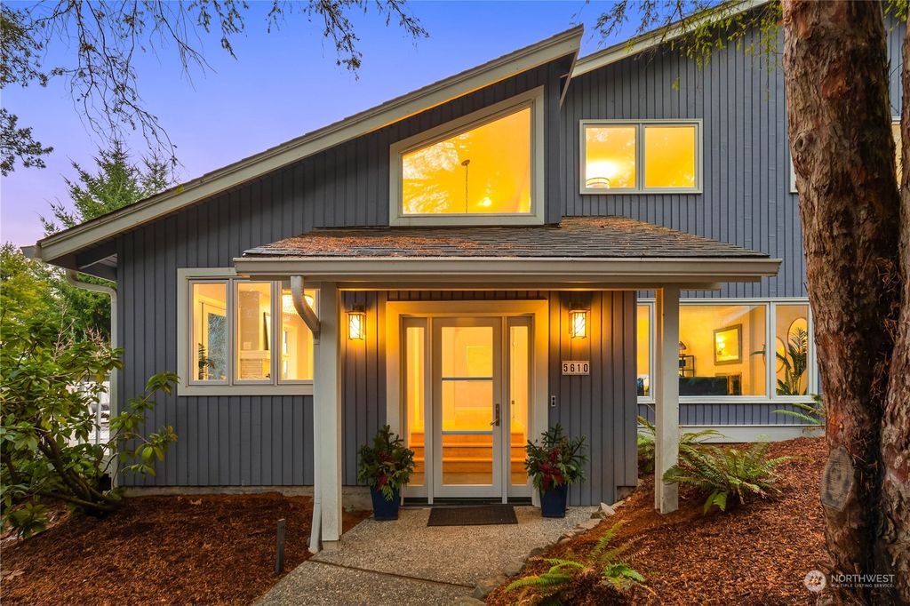 Photo of 5610 W Mercer Way, Mercer Island, WA 98040 (MLS # 2033972)