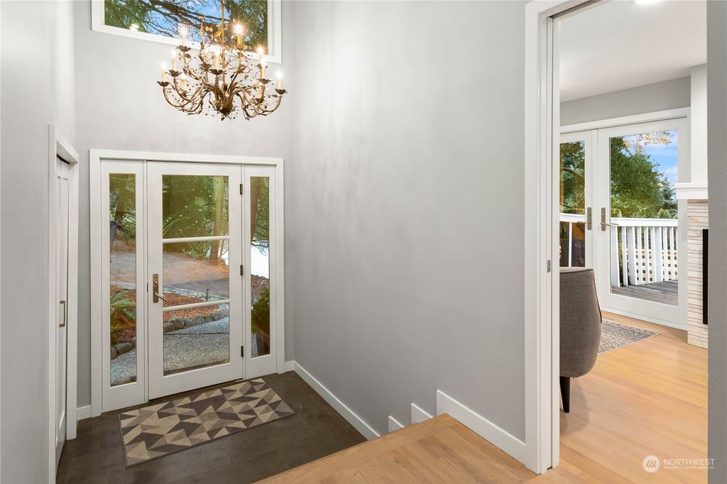 Photo of 5610 W Mercer Way, Mercer Island, WA 98040 (MLS # 2033972)