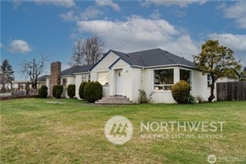 Photo of 1610 Peace Portal Drive, Blaine, WA 98230 (MLS # 2328458)