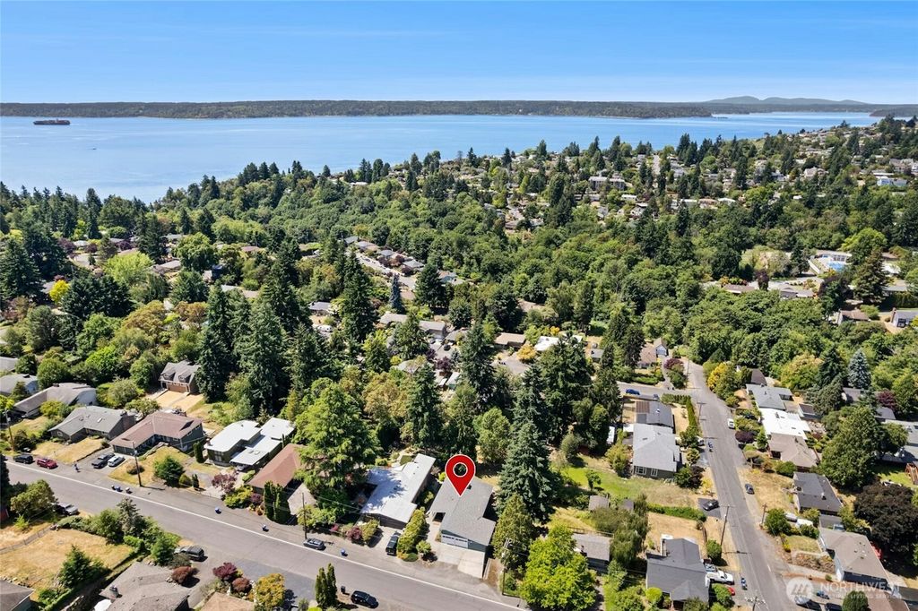 Photo of 11219 28th Avenue SW, Seattle, WA 98146 (MLS # 2394729)