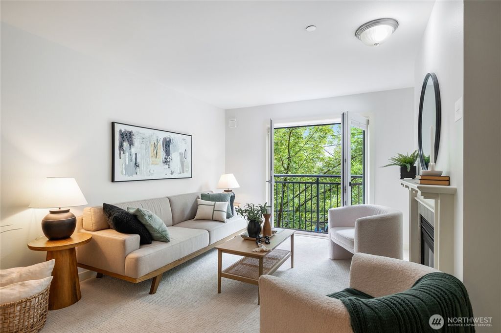 Photo of 701 1st Avenue N #302, Seattle, WA 98109 (MLS # 2376150)