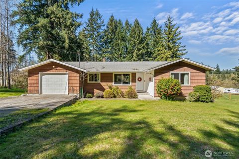 Photo of 810 King Road, Winlock, WA 98596 (MLS # 2508571)