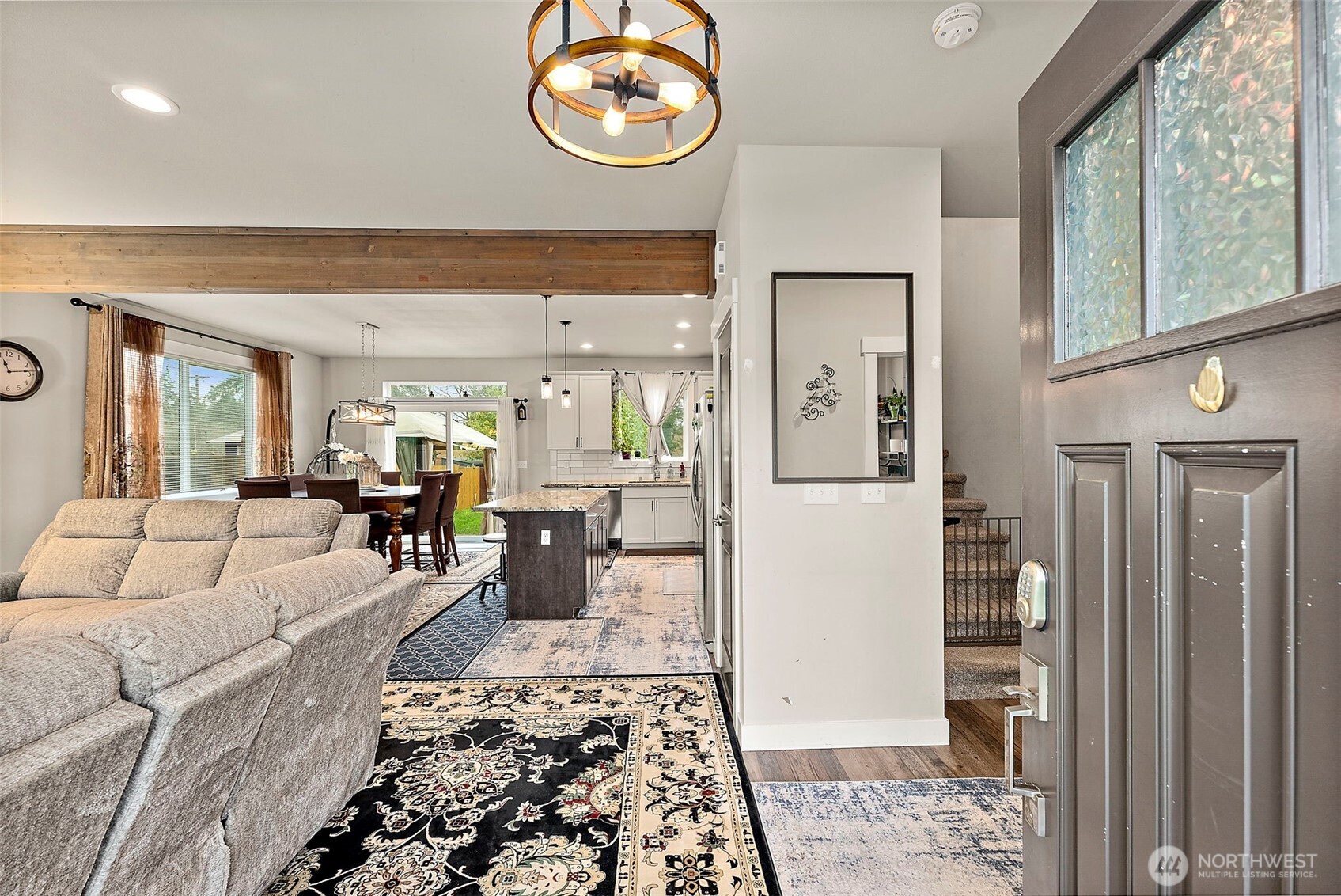 2806 NE Bowen Street