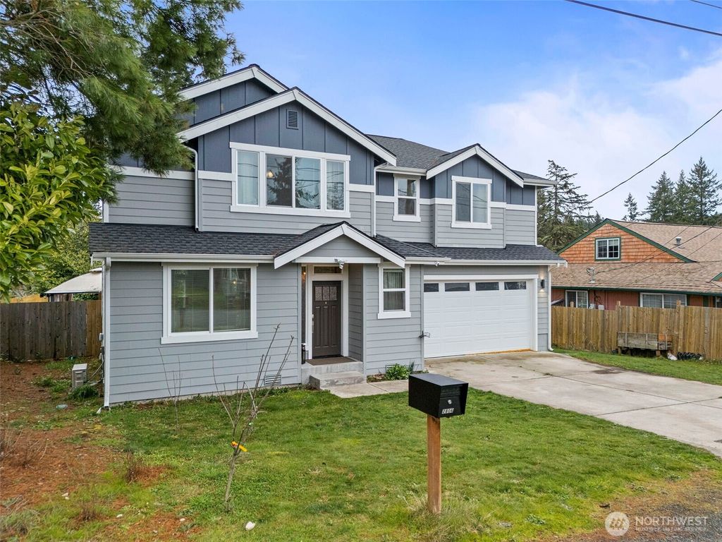 Photo of 2806 NE Bowen Street, Bremerton, WA 98310 (MLS # 2491653)