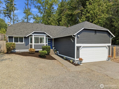 Photo of 4500 NW Scarlet Court, Silverdale, WA 98383 (MLS # 2562929)