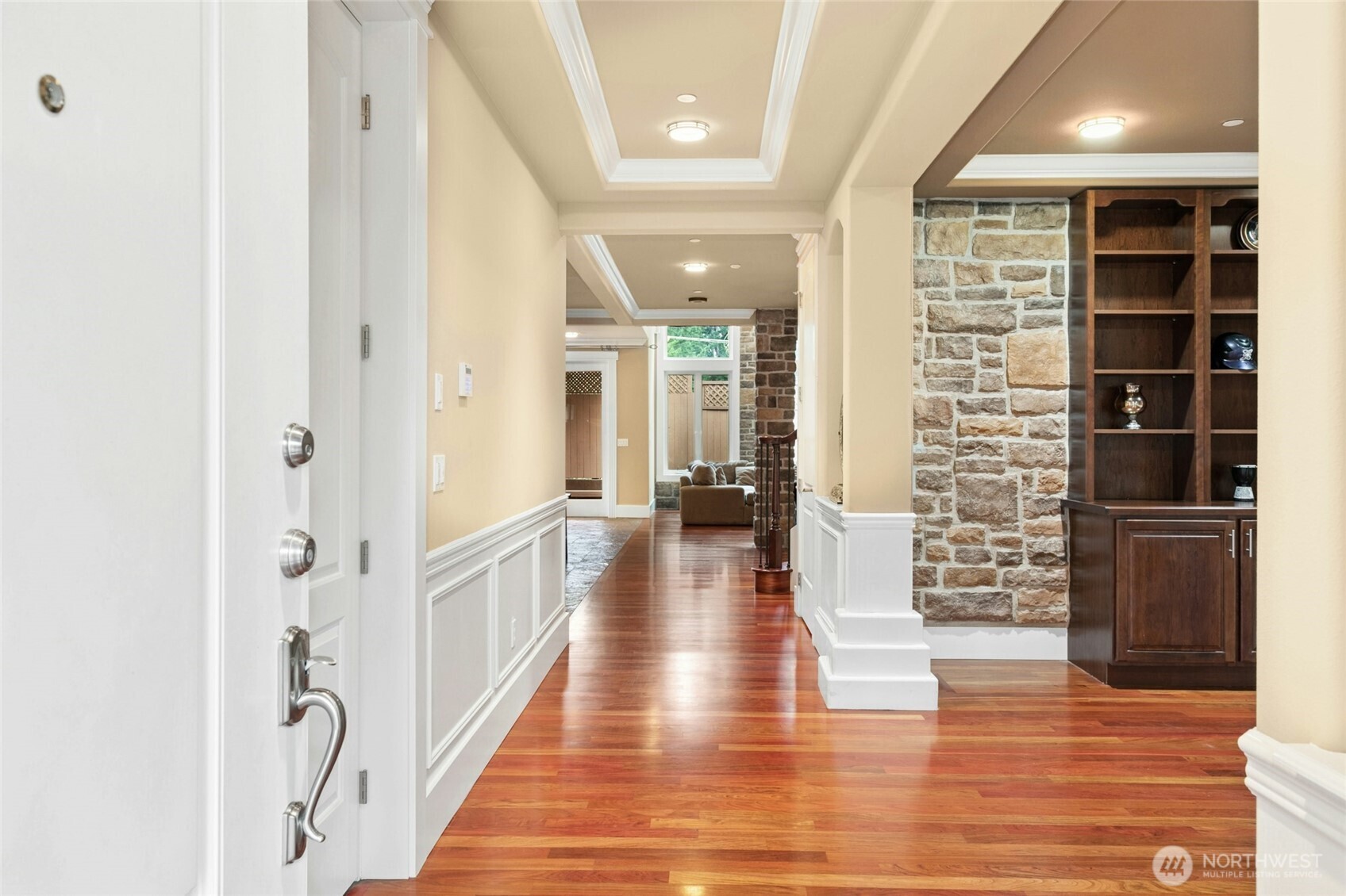 18634 92nd Avenue NE