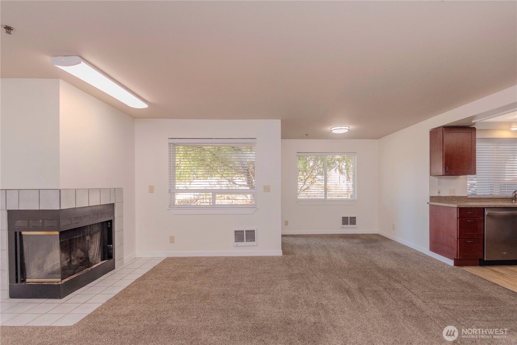 1626 Grant Avenue S B-103