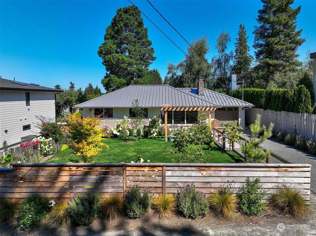 Photo of 9120 NE 32nd Street, Yarrow Point, WA 98004 (MLS # 2152665)