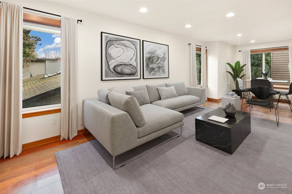 Photo of 2511 NE 125th Street #B, Seattle, WA 98125 (MLS # 2198621)