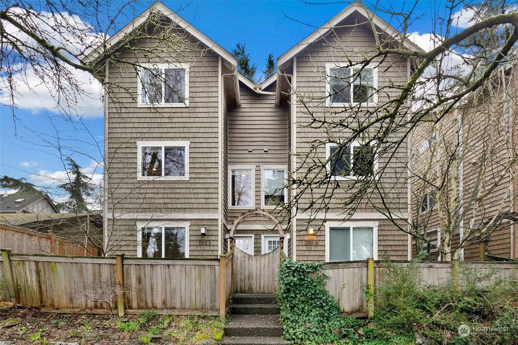 Photo of 2511 NE 125th Street #B, Seattle, WA 98125 (MLS # 2198621)