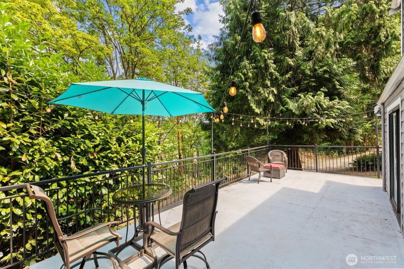 8233 NE 169th Street