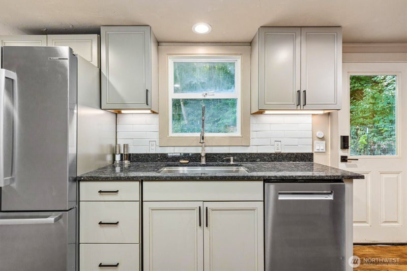 8233 NE 169th Street