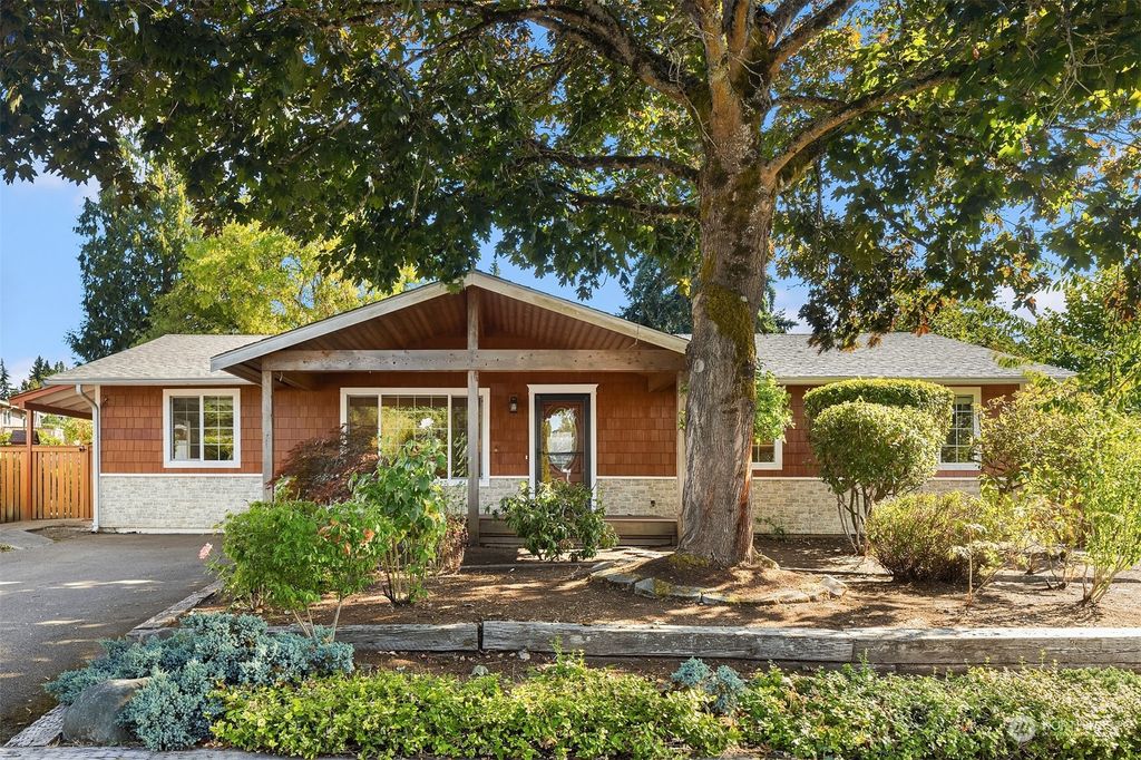 Photo of 10235 NE 120th Street, Kirkland, WA 98034 (MLS # 2167912)