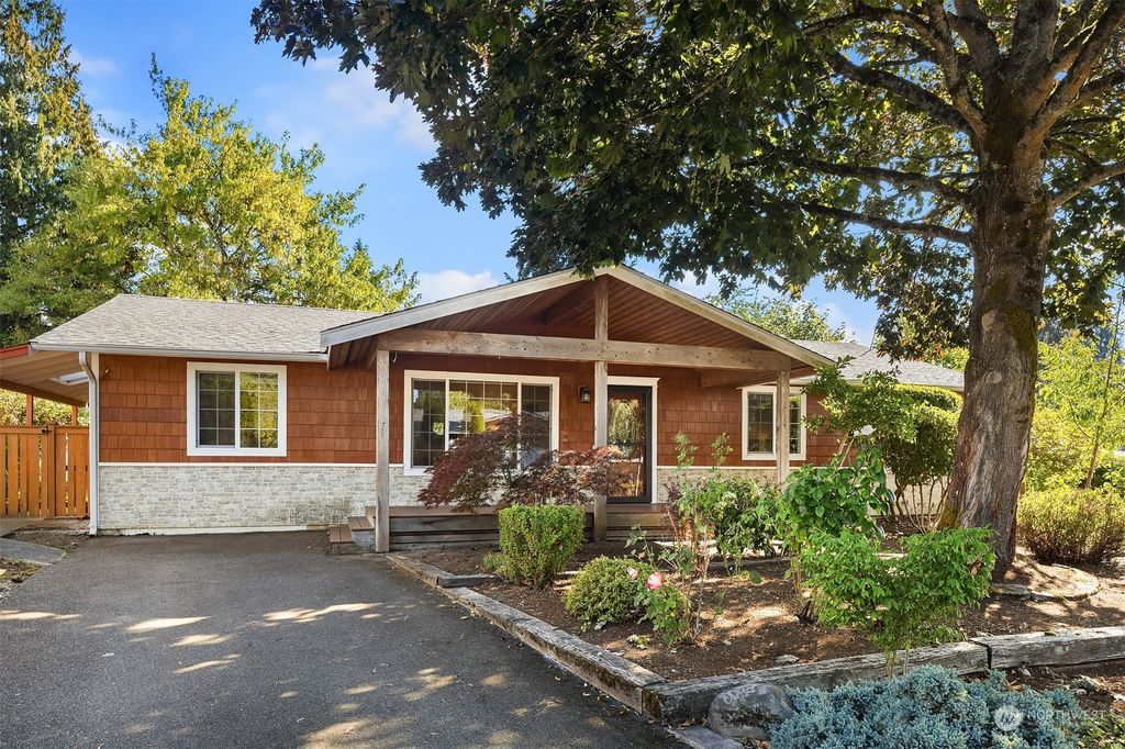 Photo of 10235 NE 120th Street, Kirkland, WA 98034 (MLS # 2167912)