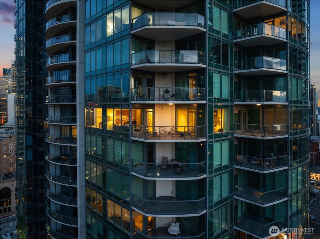 Photo of 1920 4th Avenue #1911, Seattle, WA 98101 (MLS # 2372728)
