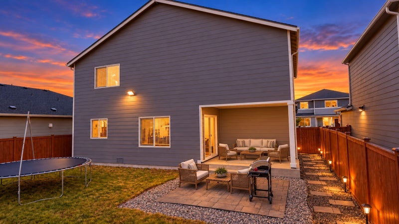 9140 Silverspot Drive SE