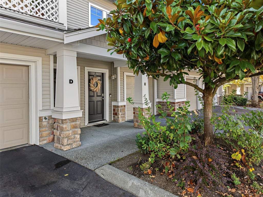 Photo of 6405 Isaac Ave AVE SE #E, Auburn, WA 98092 (MLS # 2599223)