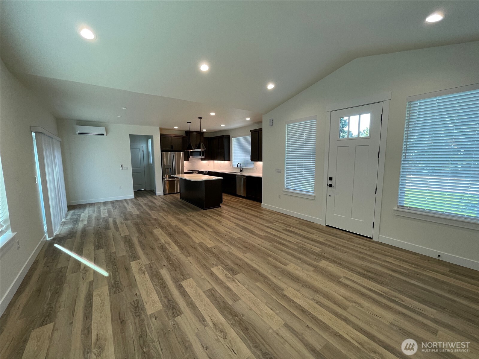 8808 Wildwood Avenue SW