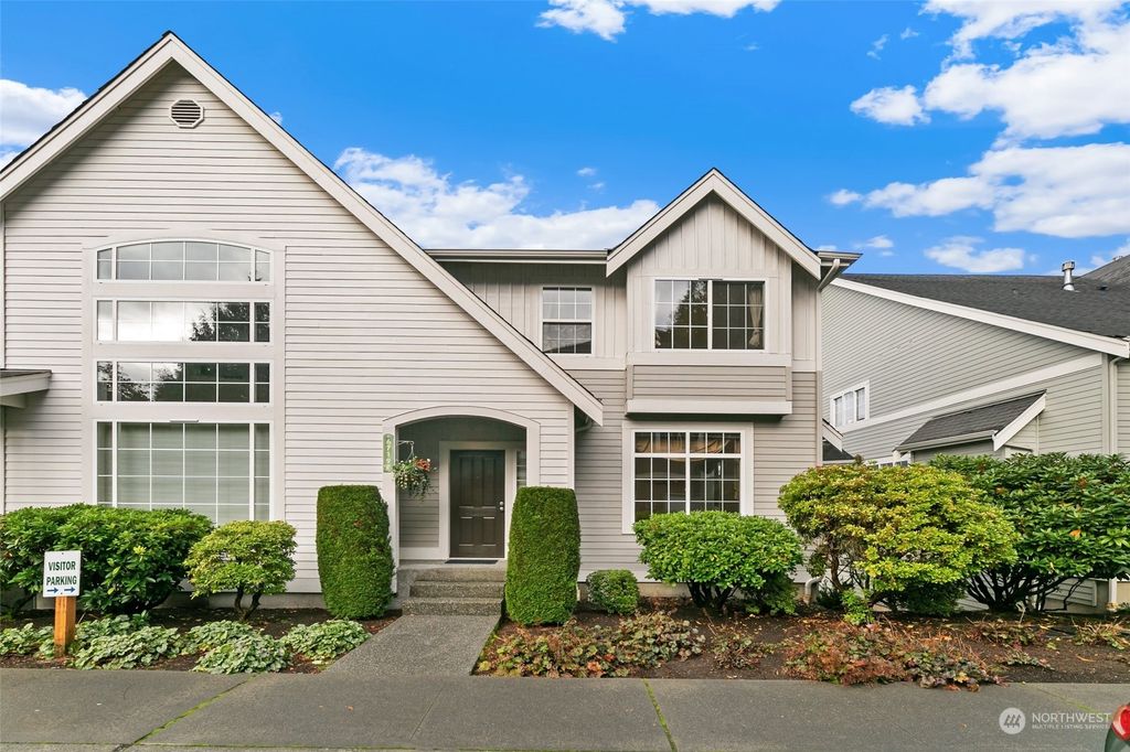 Photo of 6719 161st Avenue SE #B, Bellevue, WA 98006 (MLS # 2174356)