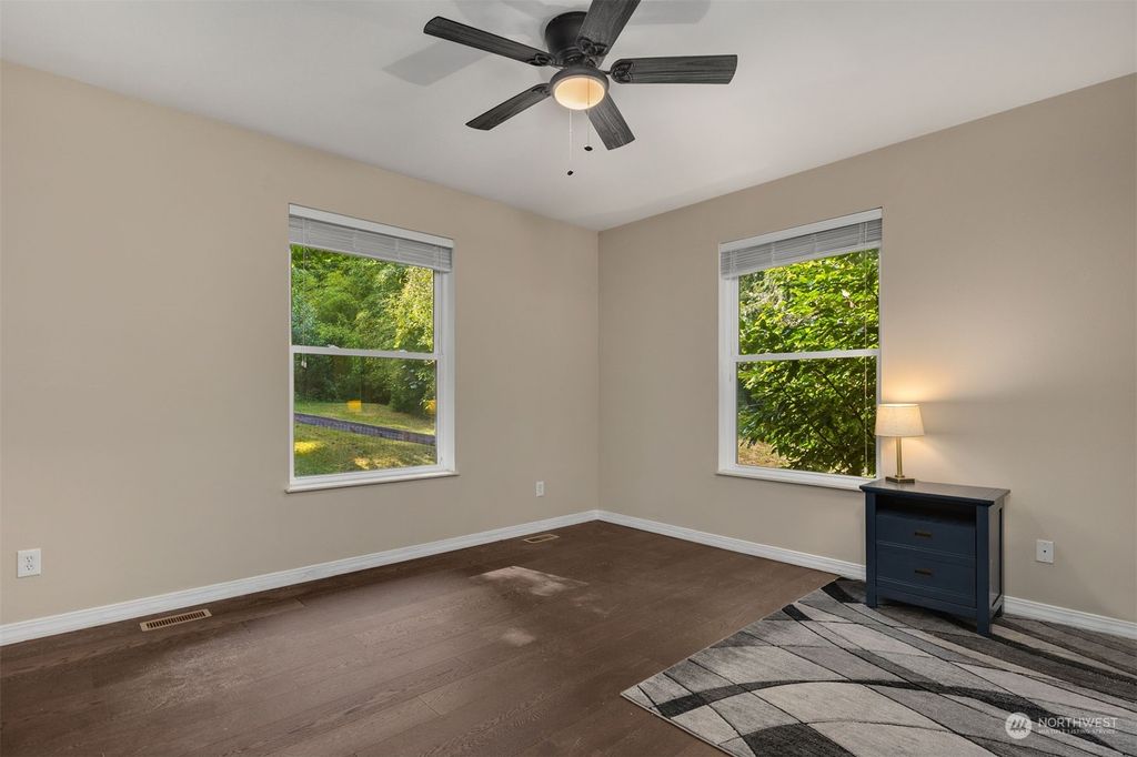 listing image 9365698094746287197