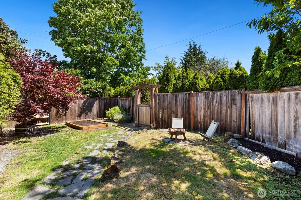 Photo of 5405 25th Avenue SW, Seattle, WA 98106 (MLS # 2537015)
