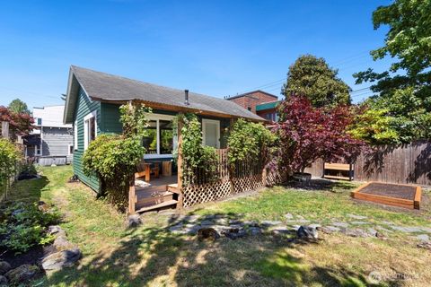 Photo of 5405 25th Avenue SW, Seattle, WA 98106 (MLS # 2537015)
