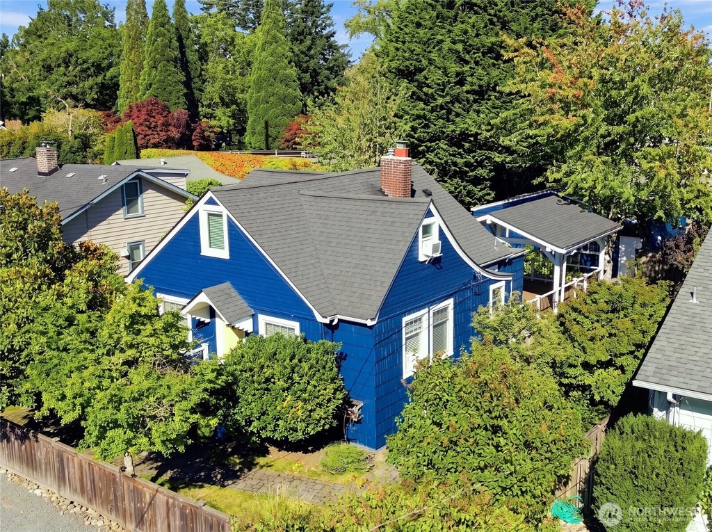 Photo of 10532 Evanston Avenue N, Seattle, WA 98133 (MLS # 2575347)