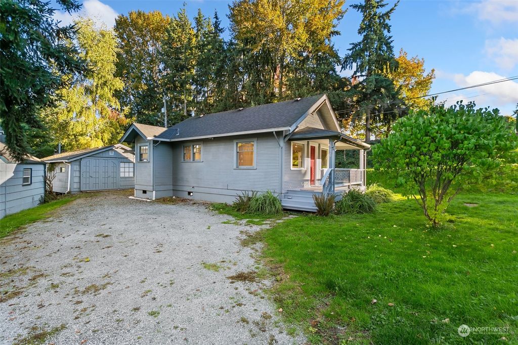 Photo of 13620 52nd Avenue S, Tukwila, WA 98168 (MLS # 2172926)