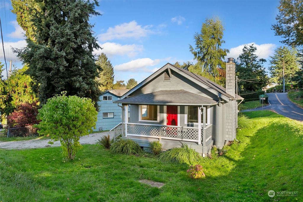 Photo of 13620 52nd Avenue S, Tukwila, WA 98168 (MLS # 2172926)