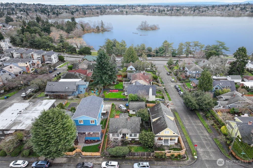Photo of 7008 Linden Avenue N, Seattle, WA 98103 (MLS # 2566016)
