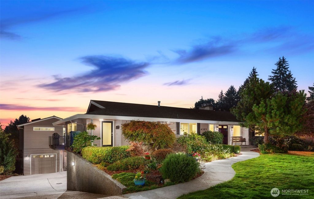 Photo of 6503 113th Avenue NE, Kirkland, WA 98033 (MLS # 2355245)