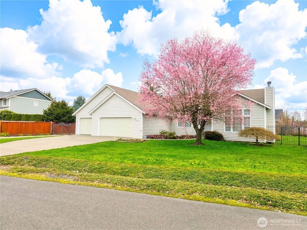 Photo of 2727 180th Street E, Tacoma, WA 98445 (MLS # 2492385)