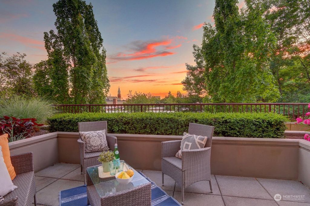 Photo of 425 23rd Avenue S #A002, Seattle, WA 98144 (MLS # 2126381)