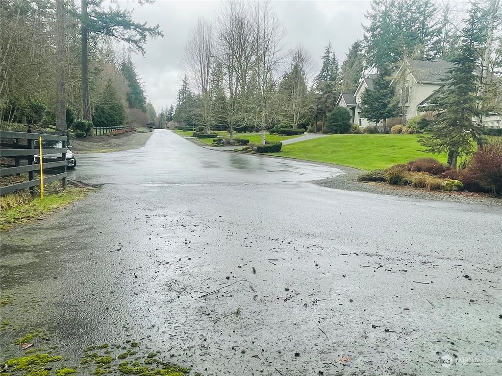 Photo of 67 XX 258th Avenue NE, Redmond, WA 98053 (MLS # 2207025)