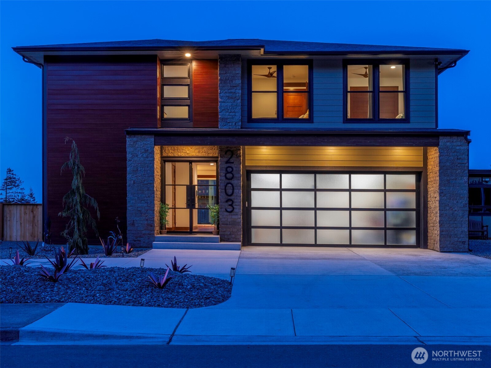 2803 W 14th