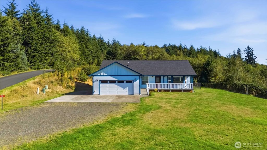 Photo of 58 Alger Creek Heights Road, Cathlamet, WA 98612 (MLS # 2502161)