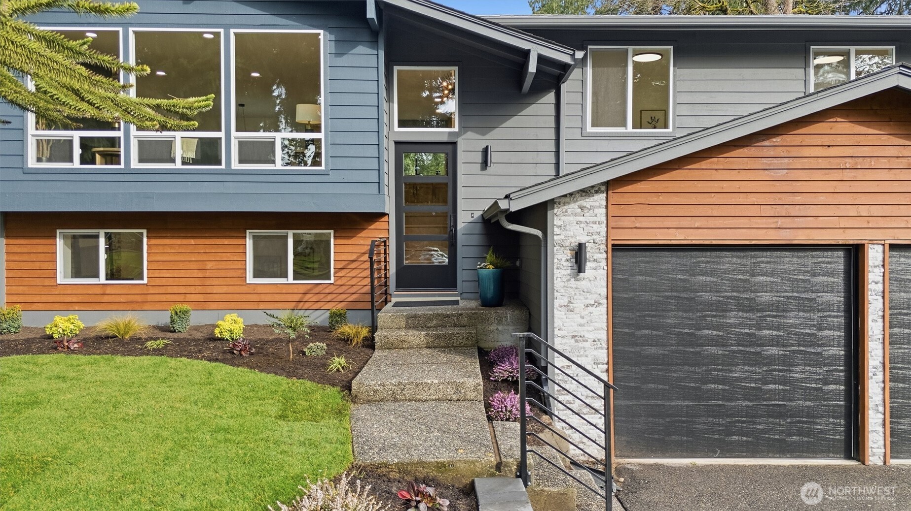 10500 NE 136th Place