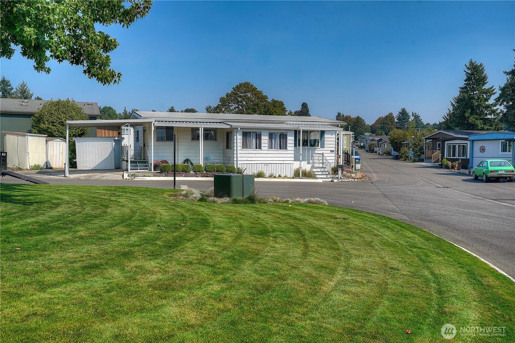 Photo of 3232 S 181st Place, SeaTac, WA 98188 (MLS # 2428426)