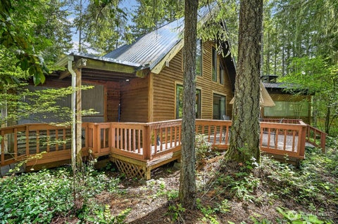 Photo of 31 N Mallard Way W, Hoodsport, WA 98548 (MLS # 2549668)