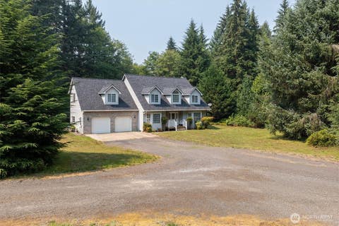 Photo of 558 Spruce Creek Road, Longview, WA 98632 (MLS # 2565621)